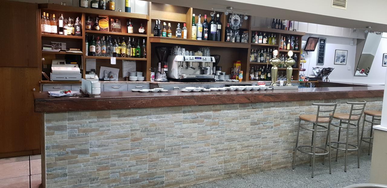 Hostal El Busto Τερουέλ Εξωτερικό φωτογραφία
